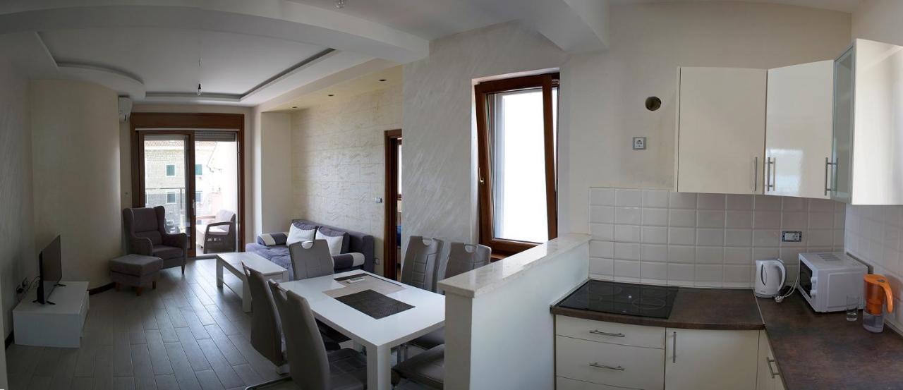 Apartments Admiral Herceg Novi Exterior photo
